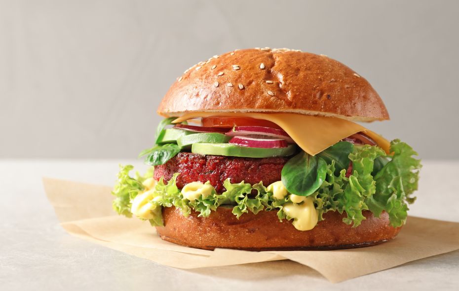 Black Angus burgers met pittige chipotle-mayo en avocado